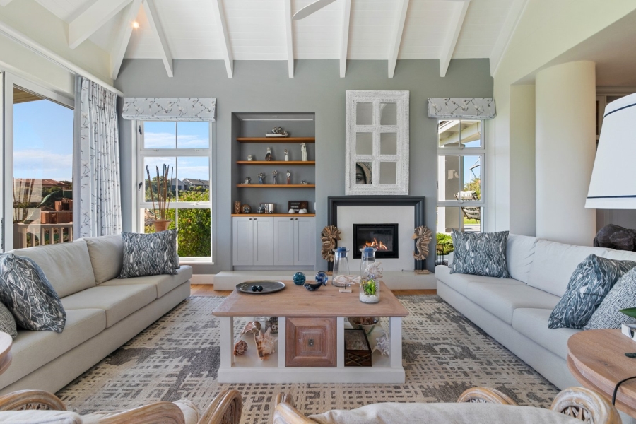 5 Bedroom Property for Sale in Pezula Golf Estate Western Cape